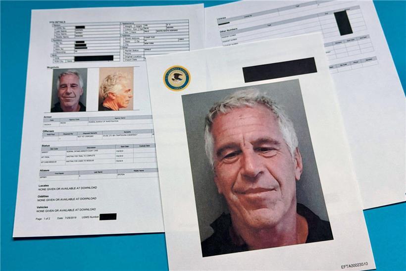Geschwärzte Dokumente aus den freigegebenen Jeffrey-Epstein-Akten des US-Justizministeriums
