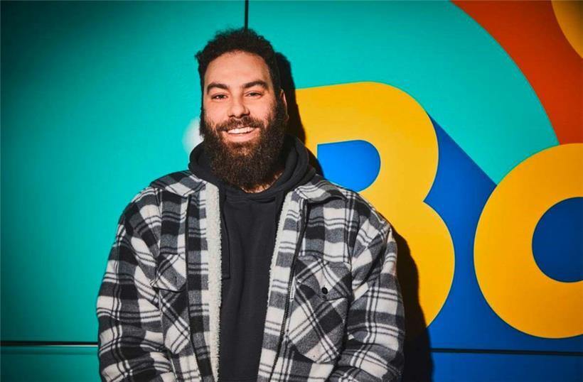 Dominik Bloh von „GoBanyo“ hat elf Jahre auf den Straßen von Hamburg gelebt und weiß deshalb, was eine simple Dusche bewirken kann
