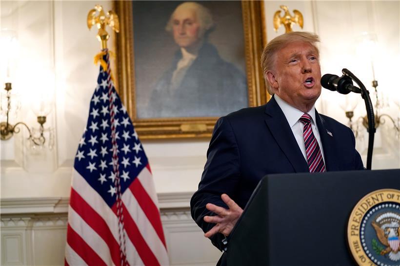 Donald Trump, Präsident der USA, spricht im Rahmen einer Veranstaltung über richterliche Ernennungen im Diplomatischen Empfangsraum des Weißen Hauses.

