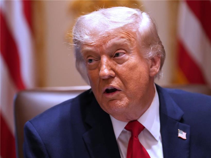 Donald Trump, Präsident der USA, spricht während einer Kabinettssitzung im Weißen Haus