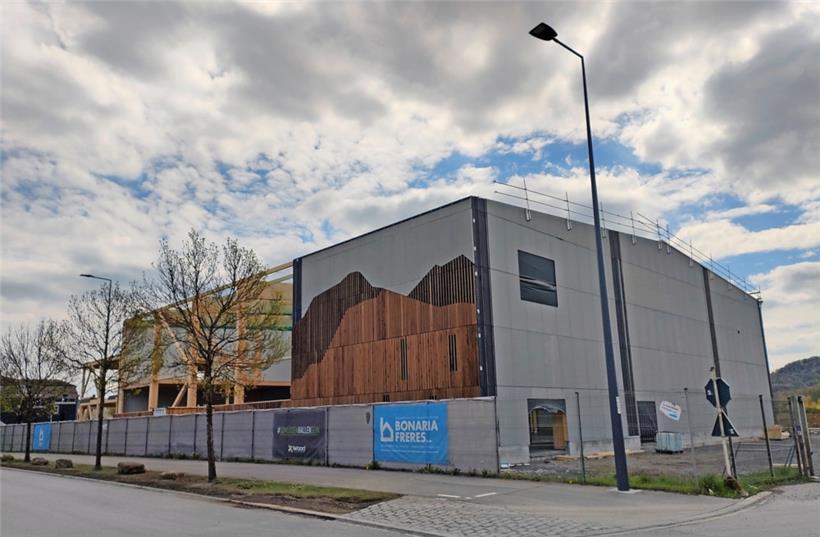 Dort, wo bis zum Herbst der Wiki-Beach stand, entsteht die größte Boulderhalle der Großregion
