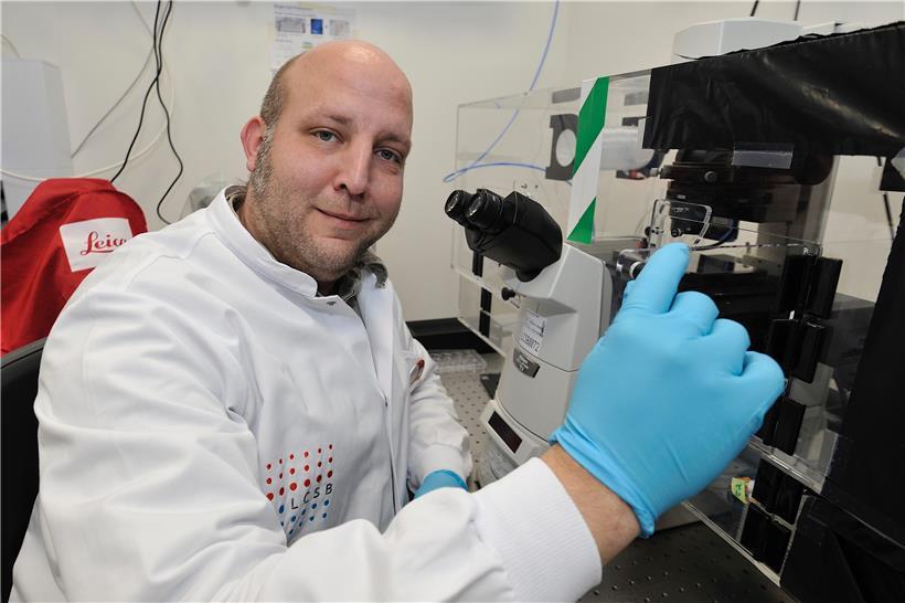 Dr. Alexander Skupin sitzt im „Luxembourg Centre for Systems Biomedicine“ (LCSB). Im Tageblatt-Interview sagt er, dass die Wissenschaftler nun ein wenig Abstand vom „Emergency“-Beitrag nehmen, den sie für die Regierung gemacht haben, und sich vermehrt auf akademische Publikationen konzentrieren werden.
