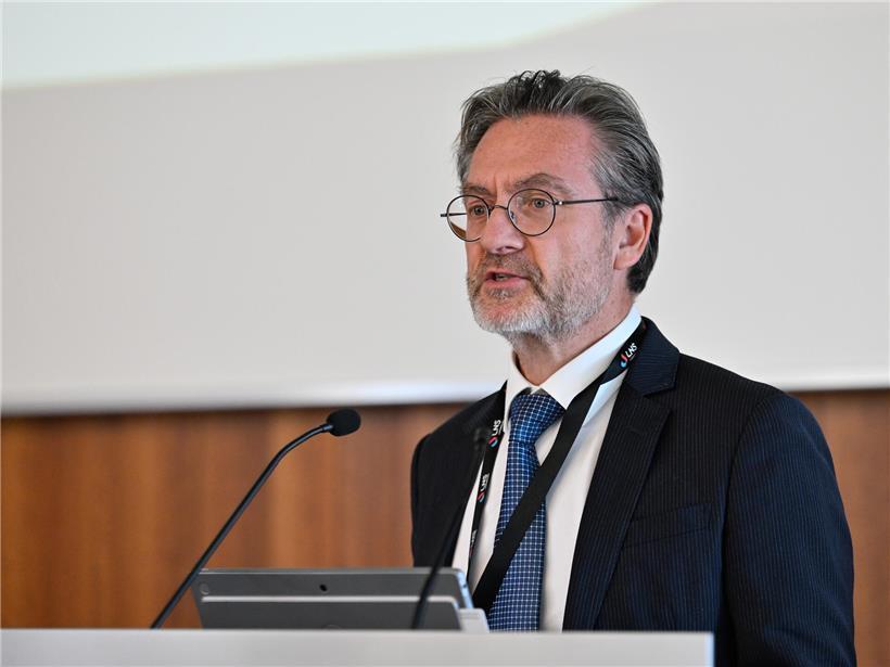 Porträt von Dr. Stéphane Gidenne, Experte für Tierverhalten und Verhaltensforschung in der Landwirtschaft