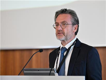 Porträt von Dr. Stéphane Gidenne, Experte für Tierverhalten und Verhaltensforschung in der Landwirtschaft