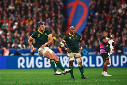 Drei Minuten vor dem Ende verwandelte Handre Pollard im Halbfinale gegen England den entscheidenden 49-Meter-Kick
