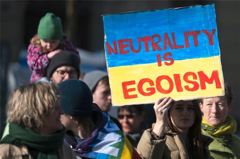 Druck auf die Schweiz: Demo gegen den Krieg in der Ukraine in Bern Anfang März 
