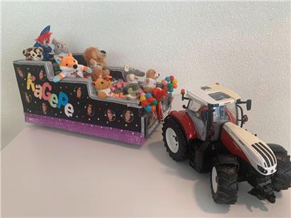 Dürfen nicht fehlen: die Maskottchen des KaGePe
