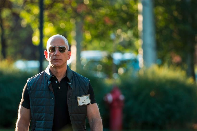Dürfte vom Trend zum Online-Shopping in der Pandemie profitiert haben: Amazon-Chef Bezos
