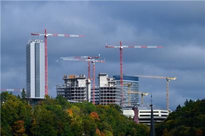 Dunkle Wolken über dem Kirchberg-Plateau: Die Handelskammer ist besorgt über die wachsenden Ausgaben des Staates

