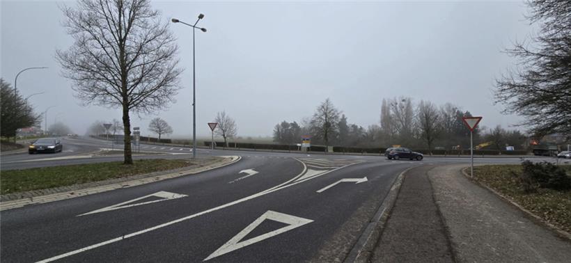 Durch Ampeln erhofft sich die Gemeinde eine Beruhigung des Verkehrs auf der N31,...