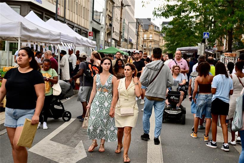 Durch Sperrungen für den Verkehr wurde die Avenue de la Gare zur Fußgängerzone