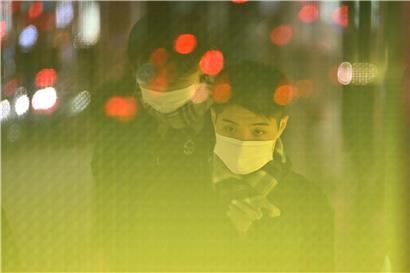 „Durchaus ernst zu nehmende Szenarien“: Auch in Tokio schützen sich die Menschen vor dem neuen Coronavirus aus dem chinesischen Wuhan
