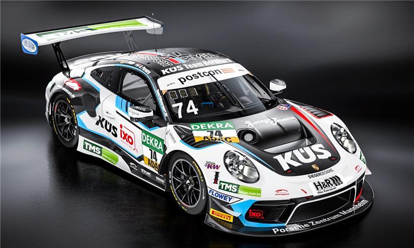 Dylan Pereira saß am Donnerstag erstmals am Steuer des Boliden, den er in den ADAC GT Masters steuert
