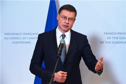 EU-Handelskommissar Valdis Dombrovskis sorgt sich um die Integrität des EU-Binnenmarktes
