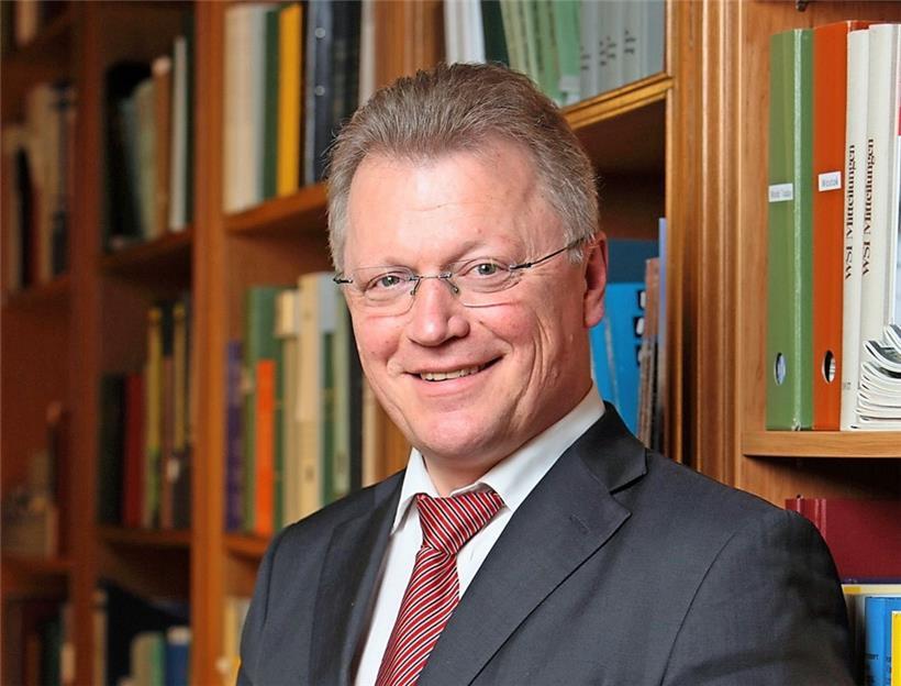 Eberhard Sandschneider
