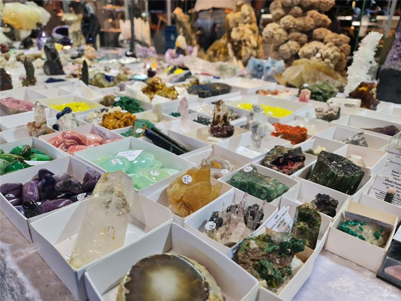 Edelsteine so weit das Auge reicht, gab es am Wochenende in der Luxexpo zu bewundern
