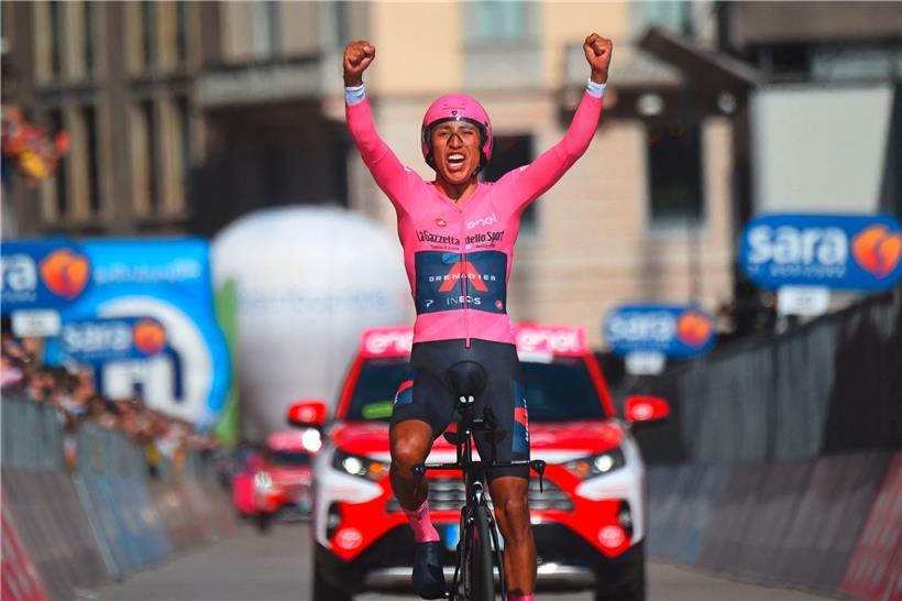 Egan Bernal ließ am Sonntag im Zeitfahren nichts mehr anbrennen und gewann souverän den Giro d’Italia
