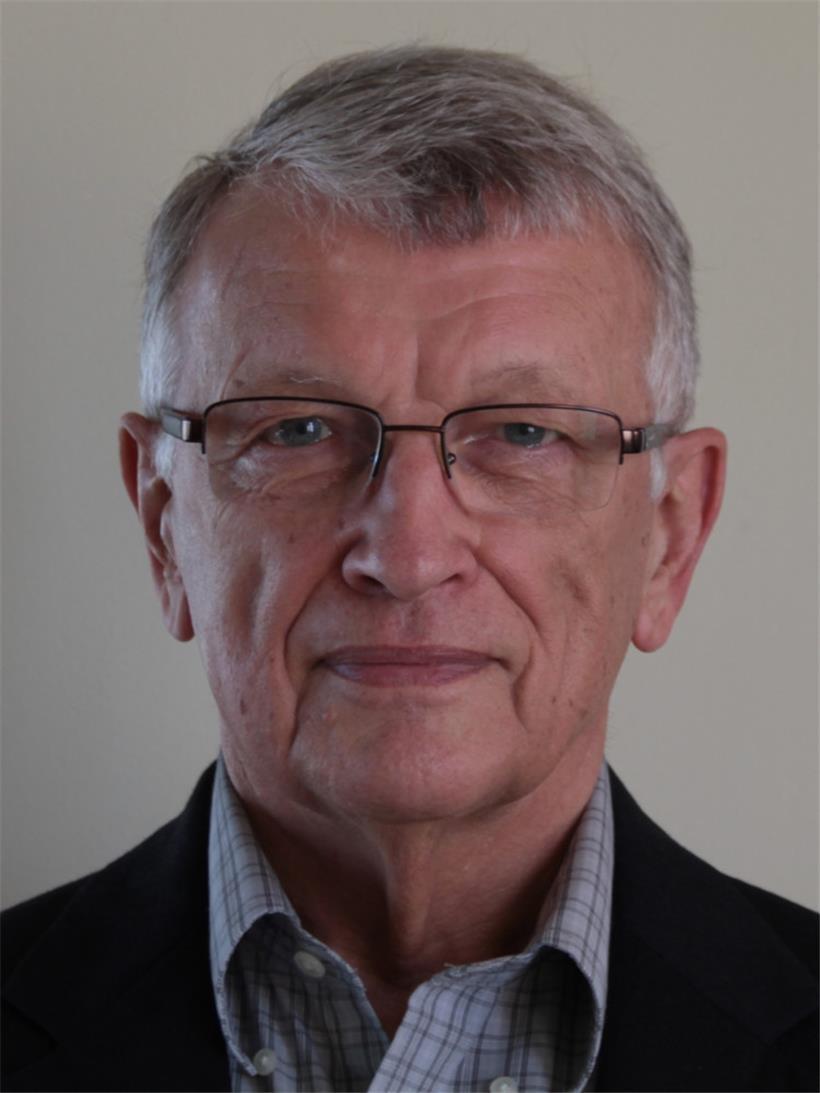 Egide Thein est un ancien diplomate luxembourgeois et fondateur de la Luxembourg-American Chamber of Commerce
