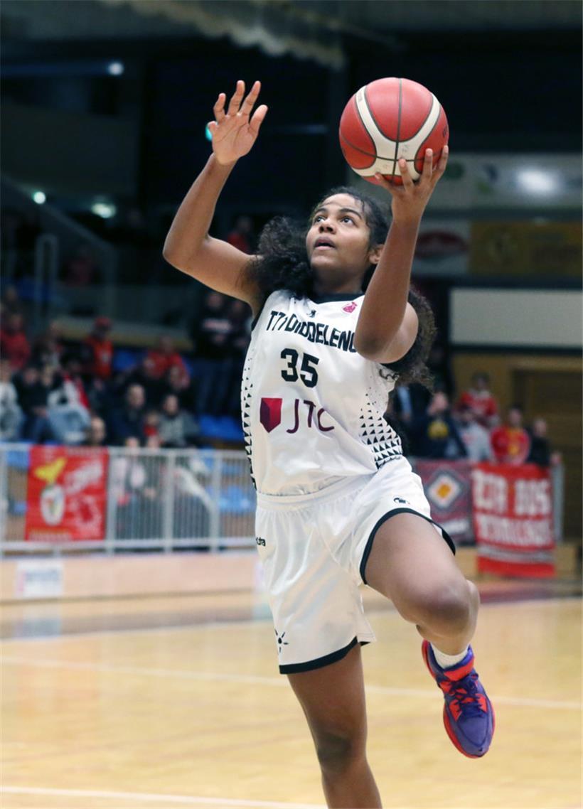 Ehis Etute, das größte Talent im luxemburgischen Basketball, hat in dieser Saison einen weiteren Entwicklungsschritt gemacht
