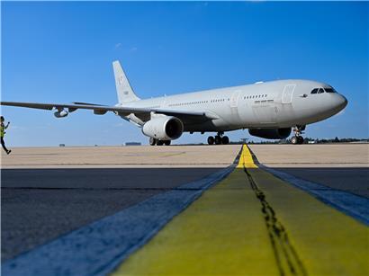 Airbus MRTT Tankflugzeug auf Rollfeld des Luxemburger Flughafens nach Landung in Muscat