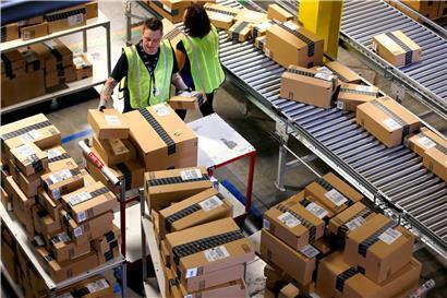 Ein Amazon-Verteilungszentrum (Symbolbild)
