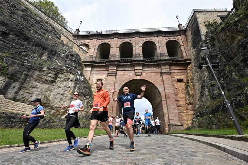 Ein Blick für die Kamera hatte so mancher Athlet trotz der Anstrengungen noch