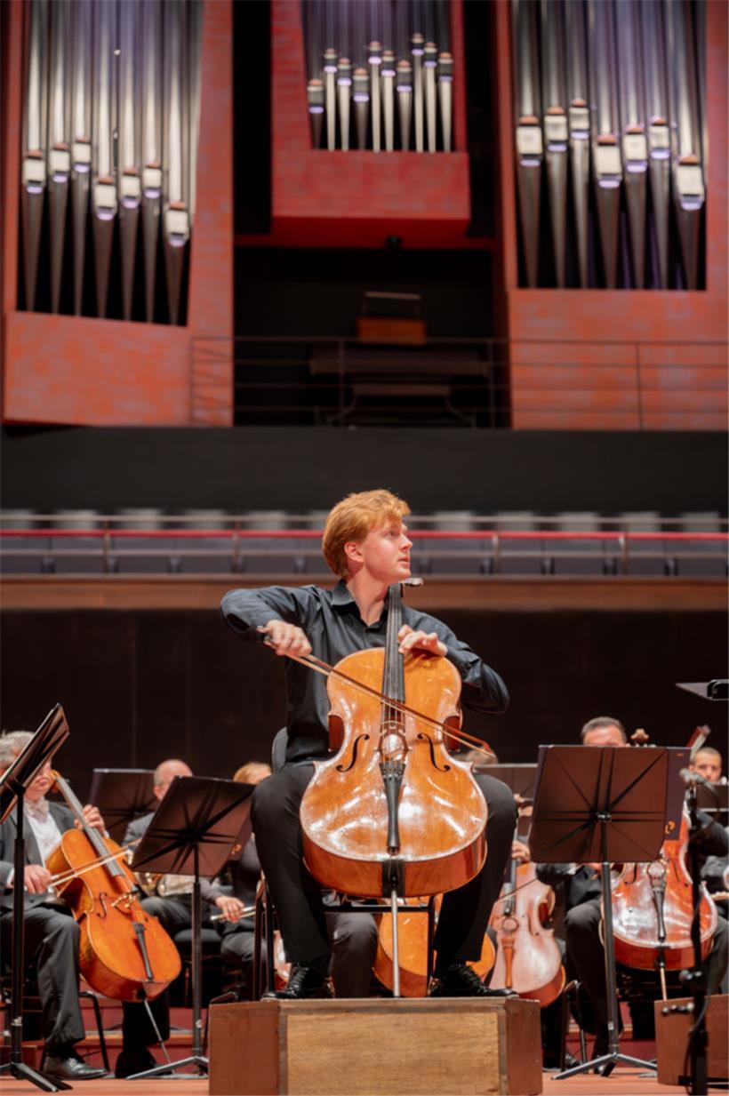Ein Cellist, der einem den Atem raubt: Benjamin Kruithof
