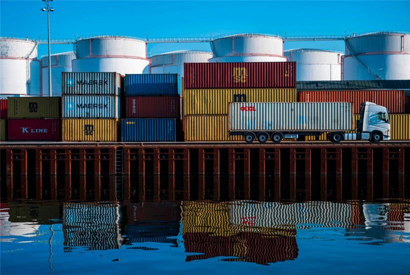 Ein Container-Terminal in Berlin
