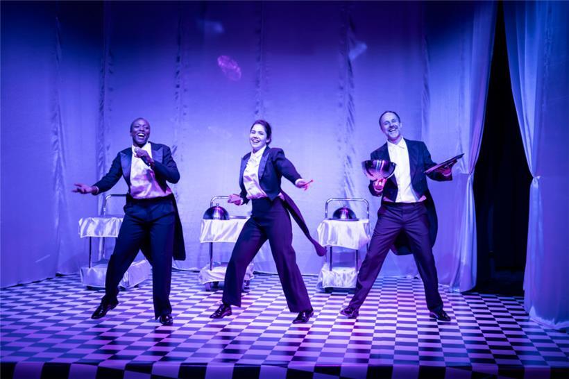 Ein Ensemble in Spiellaune: Céline Camara, Clara Hertz und Raoul Schlechter
