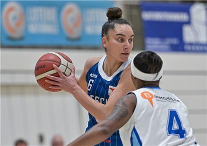 Ein Erfolg der coronagebeutelten Escherinnen um Tatsiana Likhtarovich (in Blau) gegen die Résidence Walferdingen wäre eine große Überraschung
