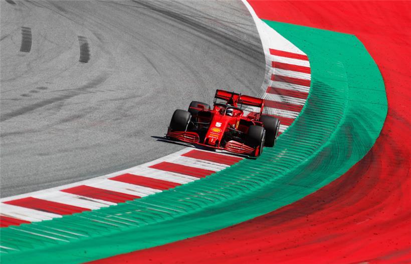 Ein Fahrer hat in Tschechien wohl die Autobahn mit der Rennstrecke verwechselt – nun sucht die Polizei nach dem „Phantom der Autobahn“
