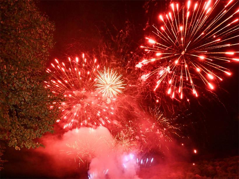 Ein Feuerwerk wie aus dem Bilderbuch