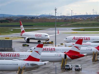 Ein Flugzeug der österreichischen Fluggesellschaft Austrian Airlines musste am Sonntagabend einen Zwischenstopp einlegen