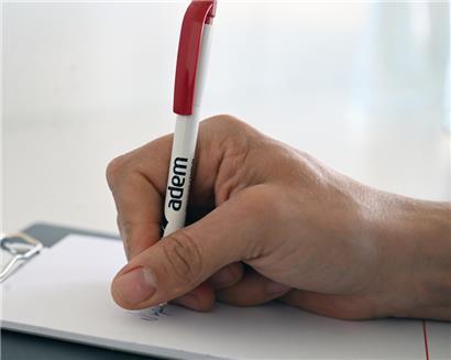 Ein Gesetzentwurf sieht vor, dass Arbeitsuchende ihre Anträge künftig nur noch online einreichen können
