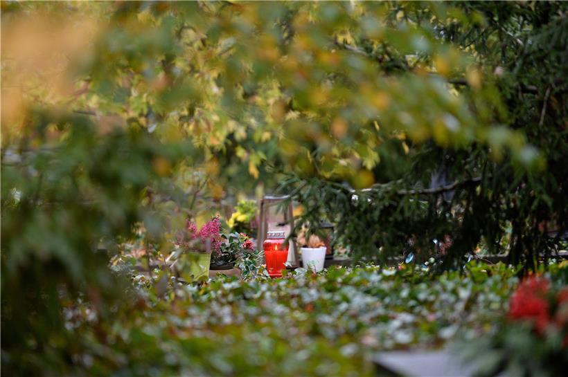 Ein Grab auf dem Friedhof in Merl

