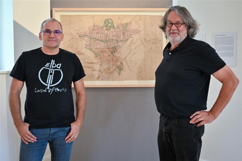 Ein Historiker, Denis Scuto, ein Architekt, Alain Linster, und ein Plan, nämlich der Stübben-Plan zur Entwicklung der Stadt Esch. Die Ausstellung verdient das Prädikat: sehenswert!
