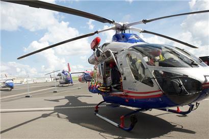 Ein Hubschrauber der Air Rescue rettete am Montag Menschen aus einem brennenden Hochhaus
