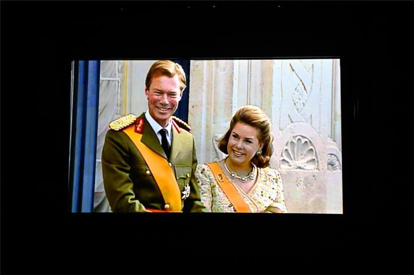 Ein Kurzfilm mit Archivmaterial zeigte Szenen der 25-jährigen Regentschaft