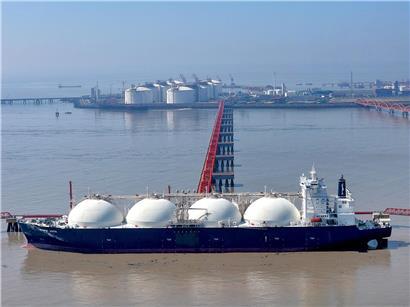 LNG-Terminal im Hafen Yangkou, Rudong, China zur Steigerung der Gasunabhängigkeit trotz Iran-Kriegsrisiken