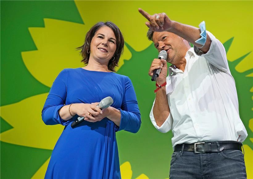 „Ein Löwenherz“: Annalena Baerbock und Robert Habeck bei der Wahlparty
