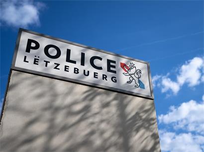 Ein Mann hat sich am Donnerstag bei einem Einbruchsversuch am Fuß verletzt