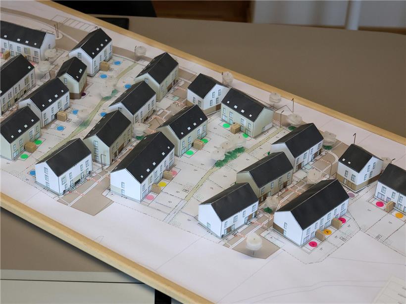 Teilansicht eines detaillierten Modellbaus mit Fokus auf Bauprojekt, Architektur und Miniaturmodellierung