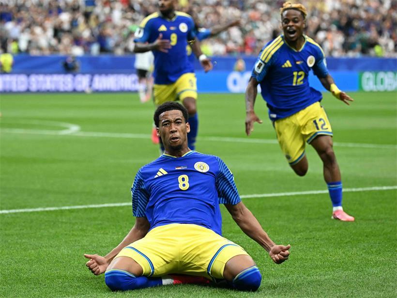 Livano Comenenc erzielt das zwischenzeitliche 1:1 für Curacao im Fußballspiel gegen Deutschland