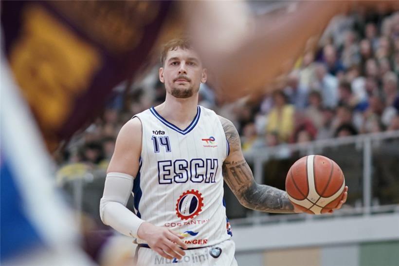 Ein Pensum, das man nicht so einfach wegsteckt: Alex Rodenbourg und der Basket Esch haben in den letzten vier Wochen neun Spiele bestritten
