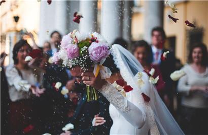 Ein Riesenvorteil: Findet die Hochzeit an einem Datum mit einer Schnapszahl statt, vergisst man den Tag nicht so leicht

