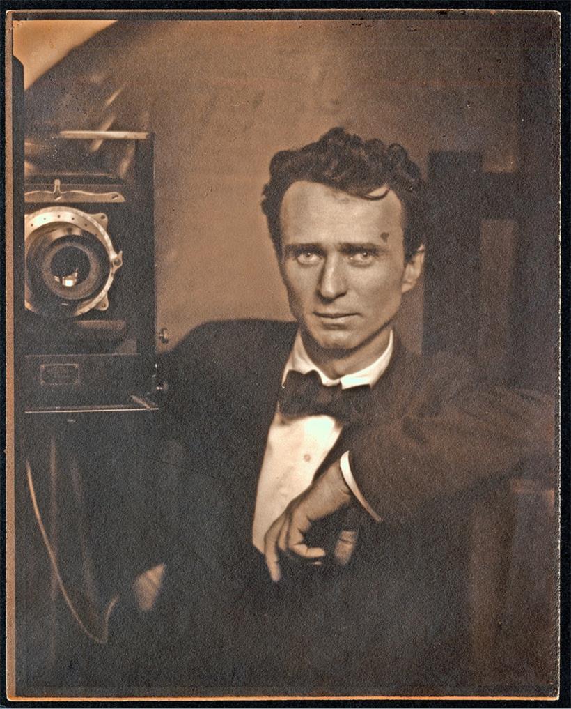 Ein Selbstporträt von Edward Steichen (um 1917)
