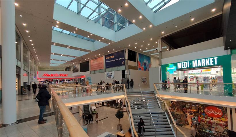 Ein Sportgeschäft sowie ein Essens-Markt werden auf der Fläche über dem Elektro-Geschäft und der „Parapharmacie“ angesiedelt
