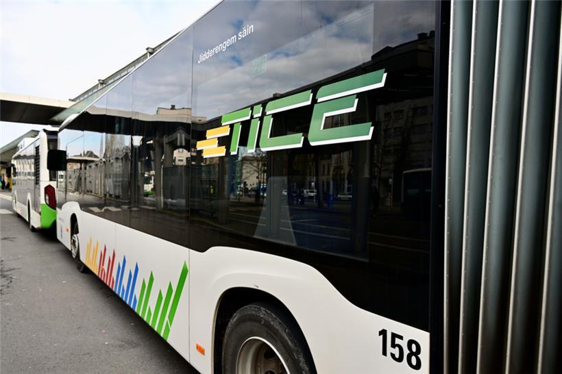 Ein TICE-Bus am Escher Bahnhof
