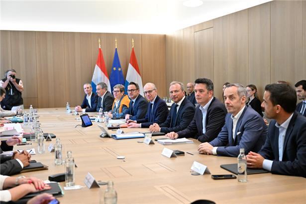 Ein Teil der Regierung bei der Sozialrunde im Staatsministerium Mitte Juli
