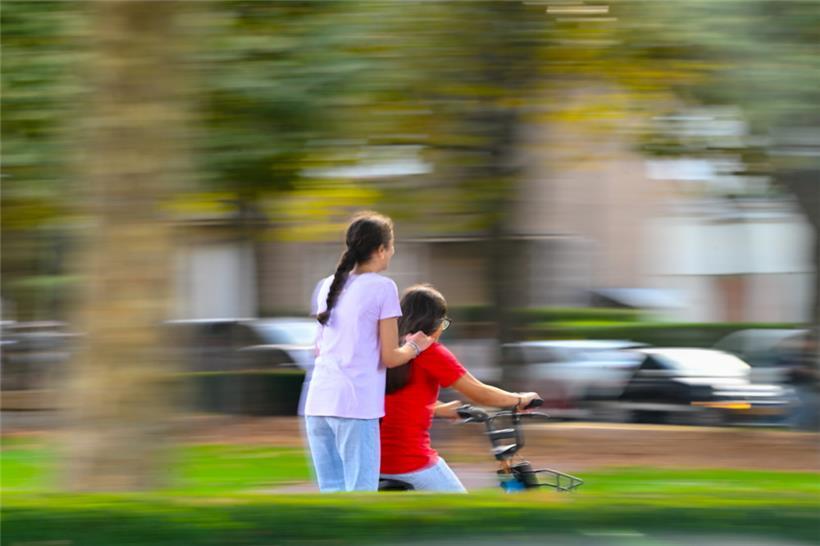 Ein „Vël’OK“ zu zweit nutzen: Was Jugendlichen Spaß bereiten mag, kann auf Kosten des Materials gehen
